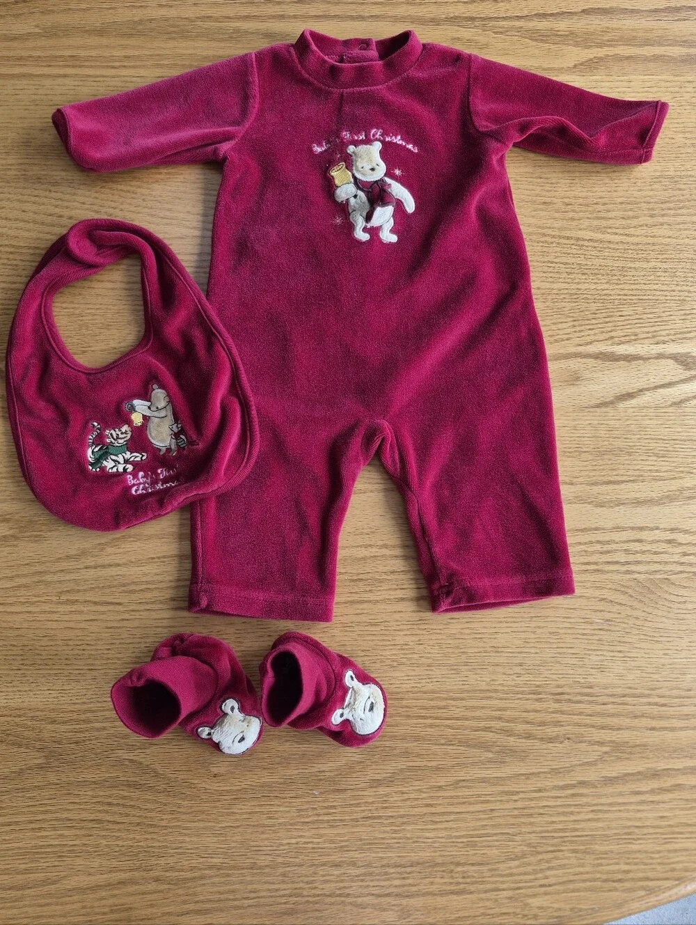 Vintage Classic Pooh Disney Baby First Christmas Velour Set 3pc Romper Bib Y2K